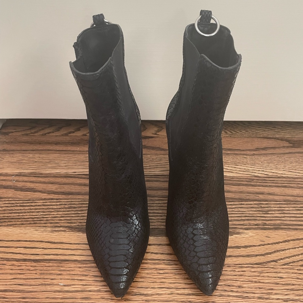 Paige high heeled low boot size 9